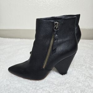 Anthropologie SPLENDID Neva Cone Heels Booties Black Leather Boots 8 Zipper